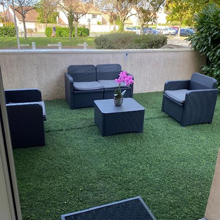 Logement Entier Chambre+Salon + Jardin & Terrasse Les Ulis Εξωτερικό φωτογραφία